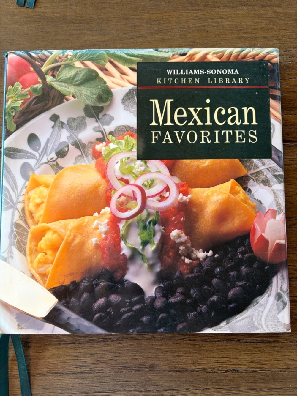 Bundle of 2 Vintage Williams Sonoma Cookbooks Mexican Favorites, Beans & Rice - Picture 2 of 11
